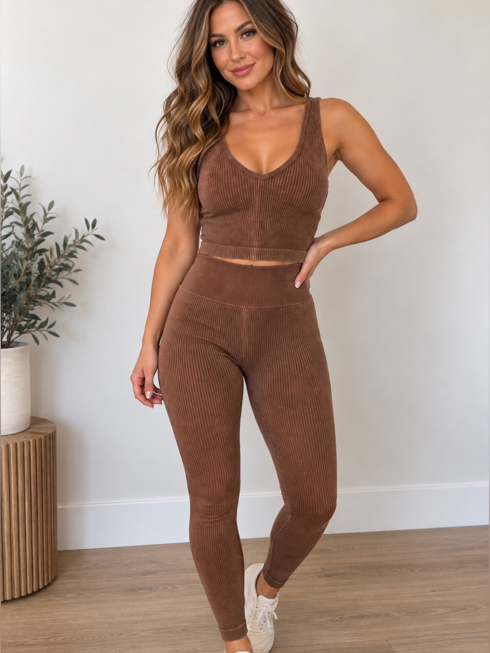 Aura Brown Ribbed 2-Piece Leggings & V-Neck Tank Set M/L
